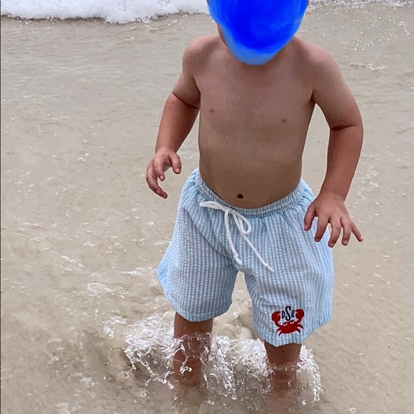 Boys shorts/swim trunks..NWOT - Picture 2 of 4